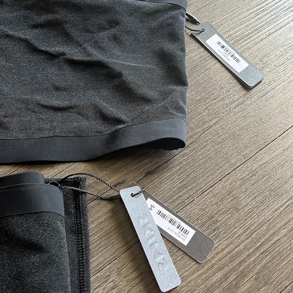 Skims Set - Picture 2 of 4